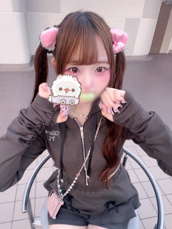 りりの画像